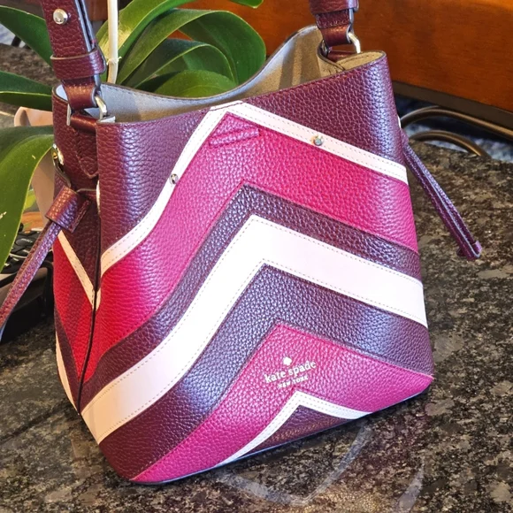 Kate Spade Pink and White Chevron Tote - Picture 11 of 16